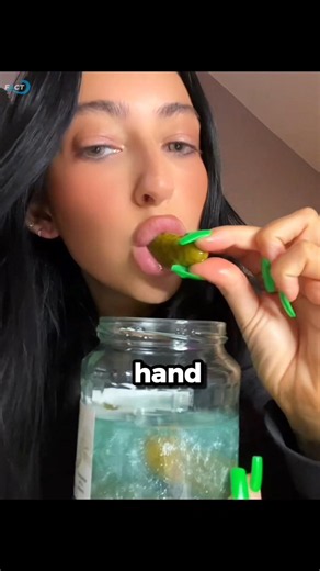 Why people are eating so much edible glitter 😭