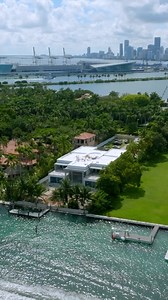 191K views · 974 reactions | @mannyangelovaras, The Billionaire’s Builder, taking us on location on Star Island with Rick Ross. Behind the scenes of the design build process for @richforever with Manny Angelo Varas and interior designer Kai Williamson for the soon to be $50 million home. | The Billionaires Club | Facebook