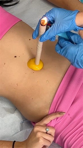 263K views · 163 reactions | Belly button cleaning #diy #hacks #viral #cleaning #fun #funny #clean #medical This video is a coproduction between network media productions and Laura harwood | Drama Club: Backstage Pass | Facebook