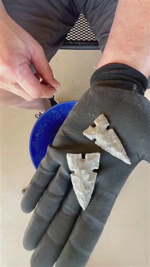 Making arrowheads #blondeokie #arrowhead #flintknapping #nativeamerican #Oklahoma | Blonde Okie