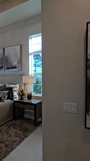 Beautiful house tour Florida #floridahomes #movingtoflorida #swfloridahomes #newconstructionhomes #firstimehomebuyer #swflrealtor #InteriorDesign #LuxuryKitchen #luxurydecor #sunnyflorida | Alina Alina