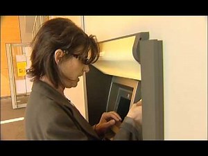 Les vidéos de Claude-Inga Barbey et Doris Ittig. Le bancomat