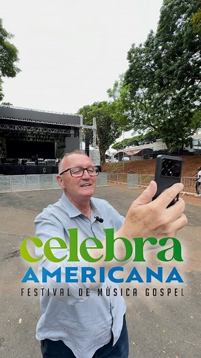 FESTIVAL DE MÚSICA GOSPEL!! 🙌🏻 O Celebra Americana acontece nesta sexta e sábado e promete juntar grandes nomes da música gospel num clima bem familiar e acolhedor. 🎶✨ ➡️ Entrada solidária: é só levar 1 kg de arroz, farinha de trigo ou macarrão. Tudo o que for arrecadado vai direto para as ações do Fundo Social de Solidariedade de Americana. 💖 🗓️ Programação 14/11 (sexta): 18h às 22h 15/11 (sábado): 15h às 22h 📍 CCL – Avenida Brasil, 1.293 Bora celebrar com música, fé e muita solidariedade