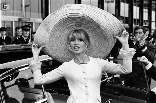 Saint-Tropez bids adieu to Brigitte Bardot with a funeral and public homage - WTOP News