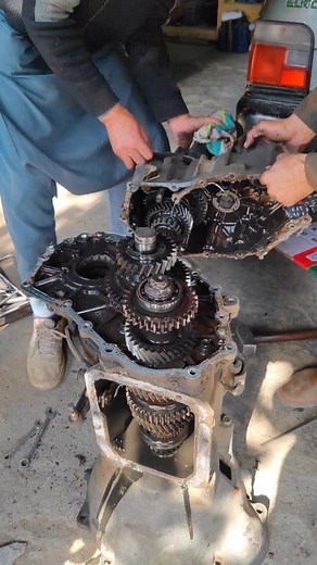 Gear ⚙️ Repair Manual Toyota Land cruiser Transmission #mechanic #fblifestyle #gear #transmission | Car Tips Tv