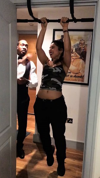 Female Calisthenics Transformation: Before and After Pull Up Challenge