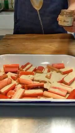 377K views · 1.3K reactions | Homemade RHUBARB GIN....cheers! FYI it is World Gin Day today so it would be rude not to  jamieol.com/RhubarbGin | Jamie Oliver | Facebook