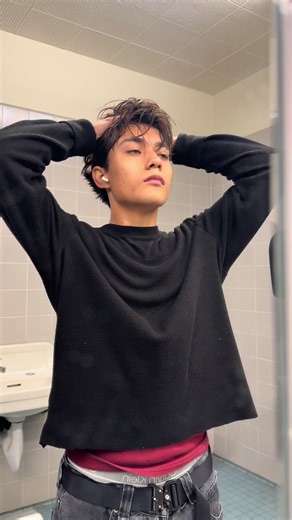 Applying Sunscreen in the Restroom: A Quick Moment