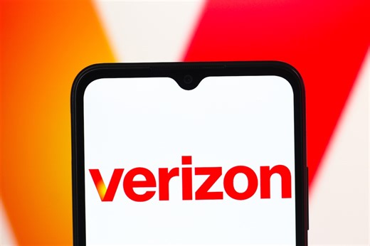 ‘We will make this right’: Verizon promises credits after widespread service failure