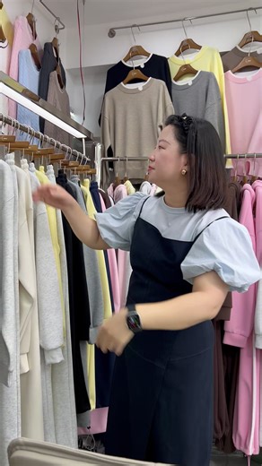 In need of Korean - style casual sweaters & sweatshirts? Our factory - direct wholesale from China provides trendy designs and high quality. #Women's Sweaters #Korean - style Casual Sweatshirts #Wholesale #Chinese Clothing Wholesale #Factory Direct Sales