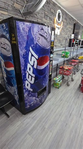 Carlos Ochoa | 1 Month Of $$ In My Pop Machine #Money #business #vendingmachine #sodamachine #laundromat | Instagram