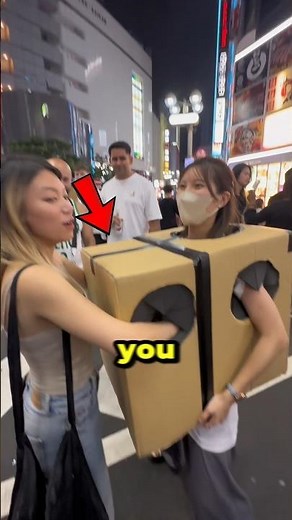 What's Inside The Japanese Girl Box? 😂
