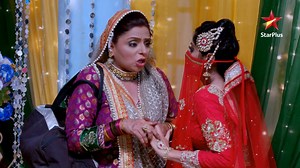912K views · 29K reactions | Manjari ke saamne khul gaya Sandhya ka raaz! Kya abh Sandhya rok paayegi Manjari ko? Iss Dilchasp Kahani ko Jaanne ke liye dekhiye #DiyaAurBaatiHum! #starplusoriginal #diyaaurbaatihum #sandhya #sooraj #dabh #ips #serialupdates #serial #show #entertainment #episode #television #trp #viral #highlights #trending #explore #moments #comedy #drama #family #love #trp #facebookpost #facebook | StarPlus | Facebook