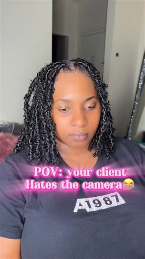 Butterfly locs by Cee on Instagram: "And she never says no 🥳 Bob Butterfly Locs 🌸 Butterfly Locs tutorial now available Comment “LOCS” I will send it directly to you Follow @__beautybycee_ Click 🔗 in bio to secure appointment December Calendar Opened #beautybycee #brooklynhairstylist #softlocs #boholocs #boholocsnyc #braider #boholocstyles #nycbraider #hairdone #humor #butterflylocs #butterflylocsnyc #locstylesforwomen #loclife #islandlocs #butterflylocsatlanta #protectivestyles #butterflyloc