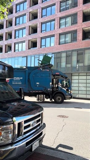 Republic Services in Washington DC Metro on Compactors #garbagetruck #garbage #recycling #trucking