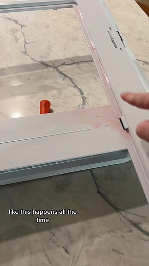 Step-by-Step Guide: Removing a Samsung Fridge Shelf Easily