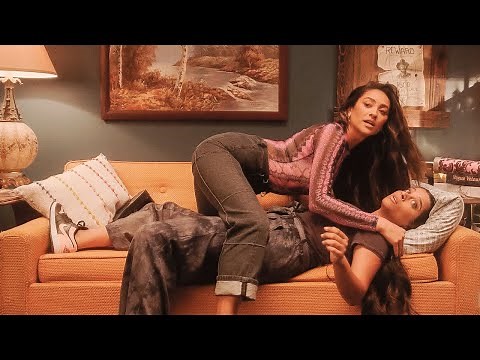 Dollface Season 2 Stella and Liv "Um, I wanna be on top"