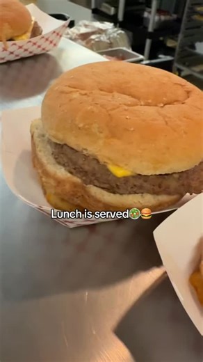 School lunch made with fresh burger patties, fresh produce, and a whole lot of love! #schoollunch #k12 #recipes #food #cafeteria | Project School Nutrition