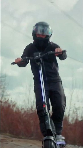 Meet the Phantom 2.0: THE E-Scooter for Performance