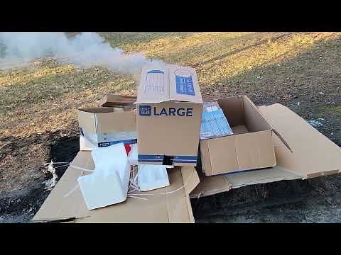 Burning Stuff 1213: Pile of Cardboard Boxes (2022)
