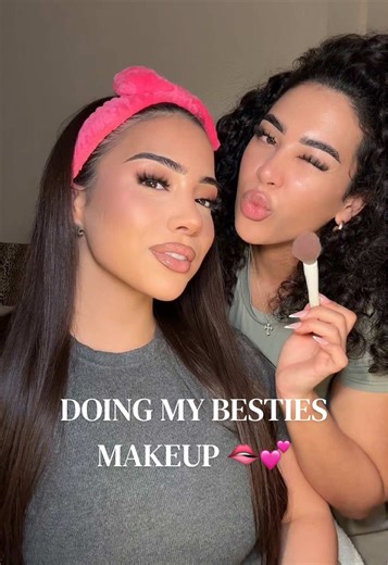 Akne-Approved Soft Glam Makeup für strahlende Haut