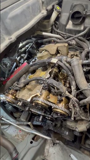 Timing Chain replacement using Special tools for GMC Acadia 3.6L engine #GmcAcadia #Mechanic