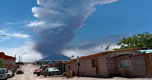 La última erupción del volcán Láscar de 1993 dejó a oscuras a Jujuy