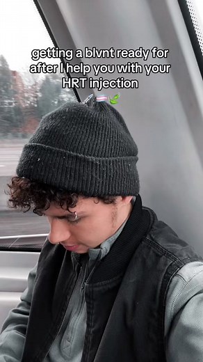 trust me it helps #ftm #hrtinjections #selfinjection #hrt #hormonereplacementtherapy #transitioning #zoinked #mtf #estrogen #testosterone