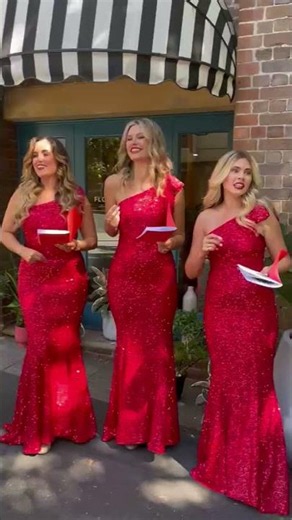 The Starlets - Christmas Caroling