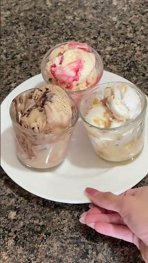 A Solo Holiday Treat with Selecta's Christmas Cake Collection!