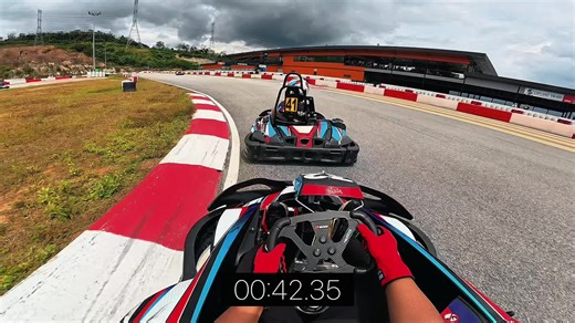 haha aku rasa so far track LYL paling best kot 😂 before this aku suka HBC but now aku rasa track ni dah beat HBC 🙏🏼 aku suka high speed corner 🤣
