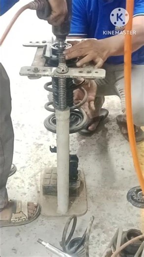 How to Assembly front shokabsorbar of toyota primeo 3006.#car