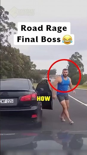 Angry driver rages for his own mistake 🤣