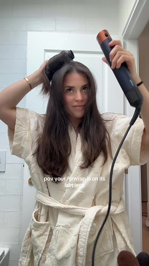 Has anyone fixed this or does it need a whole replacement?? 🫪 @Dyson ANZ #dysonairwrap #dysonhair #airwrap #hairtools #selfcare