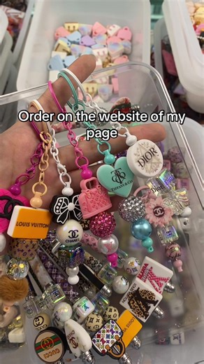 #keychain #beadedjewelry #siliconebeads #focalbeads #beadablepens