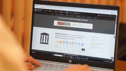 Wayback Machine's archiving mysteriously plummets