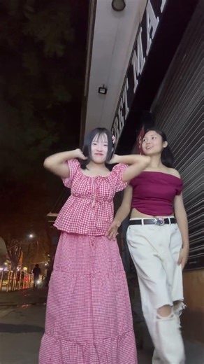 Shikira #bangaloreday #minivlog #friends #minivlog #shortvideo