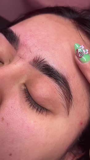 Eyebrow Waxing and Brow Shaping Techniques