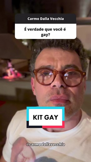 KIT GAY - LGBT Humor Skit by Carmo Dalla Vecchia
