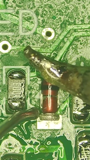 #soldering a #SMT #SMD #MELF #diode #electronics #asmr #diy