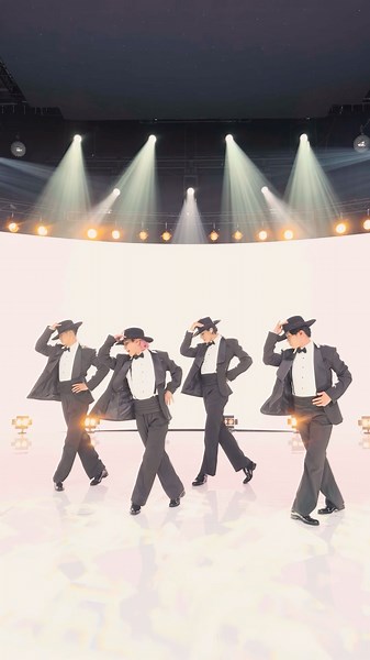 Feel the rhythm🎩#SnowMan #showtime #SnowMotionStudio
