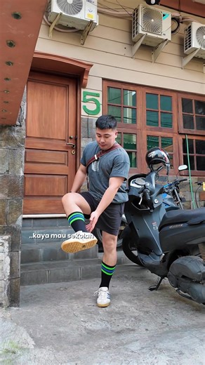 Unboxing Kaos Kaki Sevel dari Jepang