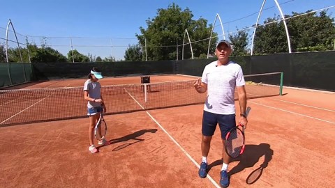 A simple guide to overhead tennis shots
