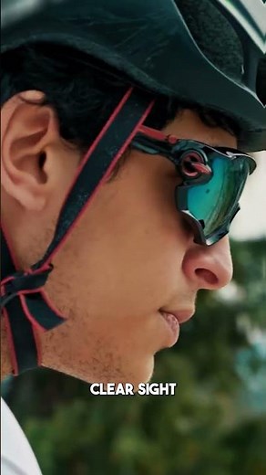 Unboxing the Oakley Flak 2.0 XL Sunglasses: Style & Protection