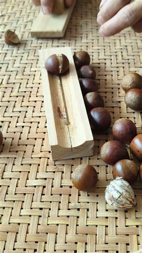Self-made device for removing shells from hazelnuts #diy #shorts
