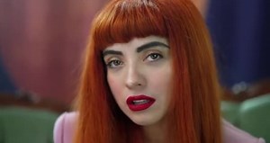 Mon Laferte, Gloria Trevi - La Mujer - Oficial