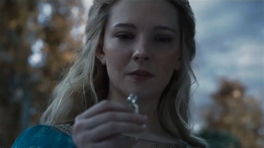 RECENZE: Tolkienův svět se s Prsteny moci rozšiřuje, přesto je čím dál chudší - Novinky