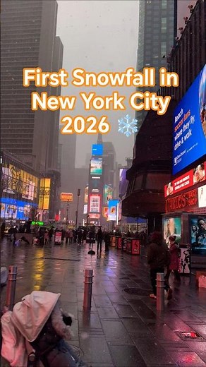 First Snowfall in New York City Today 2026 ❄️ #newyork #snow #winter