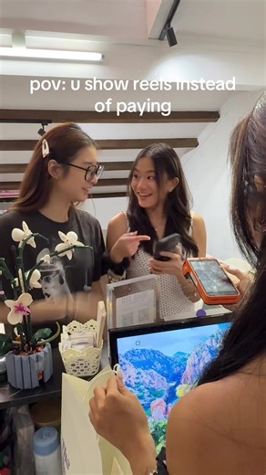 Instagram reels got a chokehold on me #theblockbouquets #flowers #brickflowers #brickbouquet #singapore #fyp #flowerbouquet #funny #staff