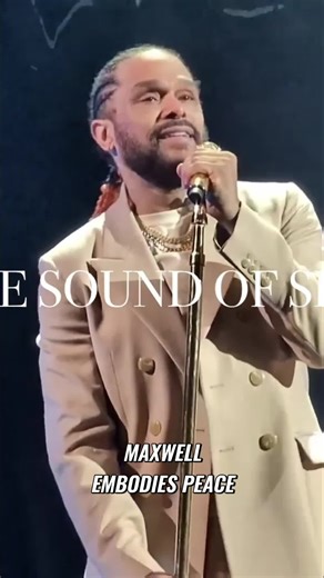 Maxwell chose peace, not chaos. He understood: mystery is dignity, not distance. His music still resonates—soul doesn't need an audience, just truth. #Maxwell #NeoSoul #R&B #MusicHistory #90sMusic #SoulMusic